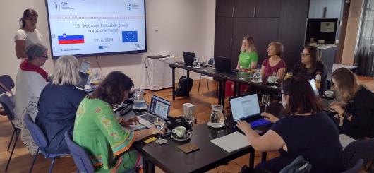 Fotografija udeležencev na 18. srečanju Evropskih orodij transparentnosti
